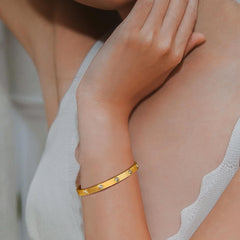 Love Bangle