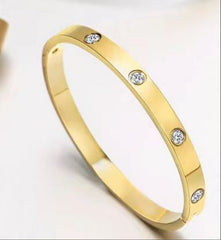 Love Bangle